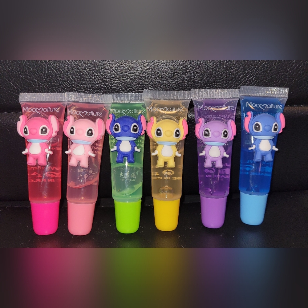 Stitch lip gloss